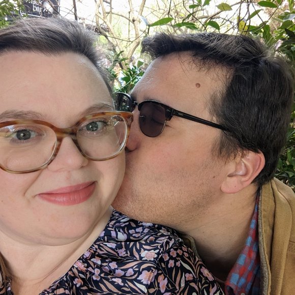 Meet your Posher, Rachel - Picture 2 of 2